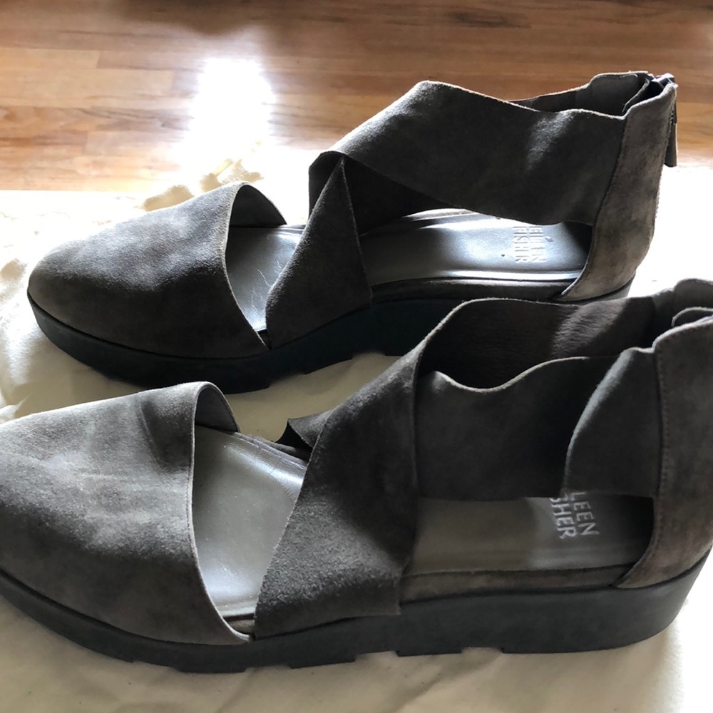 Eileen Fisher Carver Nubuck Sandal